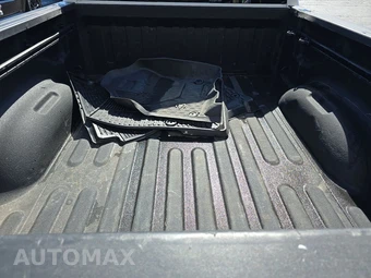2023 Ram 1500 Laramie Crew Cab Medium Bed - miniatura 16