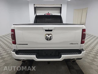 2023 Ram 1500 Laramie Crew Cab Medium Bed - miniatura 5