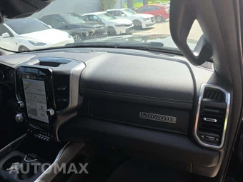 2023 Ram 1500 Laramie Crew Cab Short Bed - miniatura 19