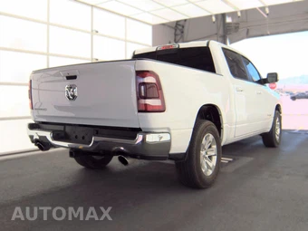 2023 Ram 1500 Laramie Crew Cab Short Bed - miniatura 4