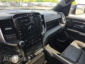 2023 Ram 1500 Laramie Crew Cab Short Bed - miniatura 11