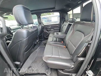 2023 Ram 1500 Laramie Crew Cab Short Bed - miniatura 13