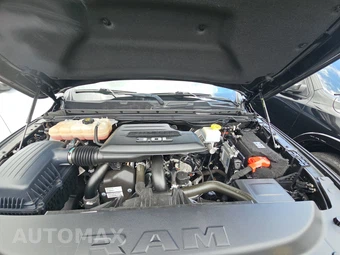 2023 Ram 1500 Laramie Crew Cab Short Bed - miniatura 15