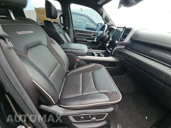 2023 Ram 1500 Laramie Crew Cab Short Bed - miniatura 8