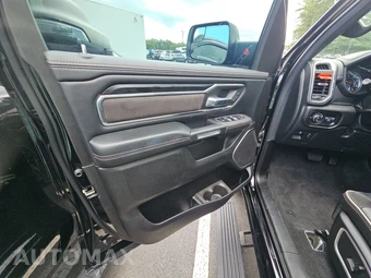 2023 Ram 1500 Laramie Crew Cab Short Bed - miniatura 9