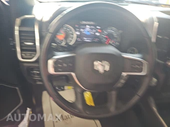 2023 Ram 1500 Laramie Crew Cab Short Bed - miniatura 10