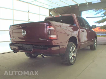 2023 Ram 1500 Laramie Crew Cab Short Bed - miniatura 4