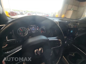 2023 Ram 1500 Laramie Crew Cab Short Bed - miniatura 11