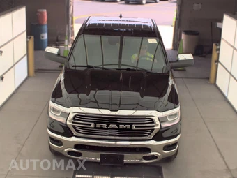 2023 Ram 1500 Laramie Crew Cab Short Bed - miniatura 2