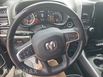 2023 Ram 1500 Laramie Crew Cab Short Bed - miniatura 10