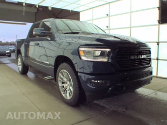 2023 Ram 1500 Laramie Crew Cab Short Bed - miniatura 3