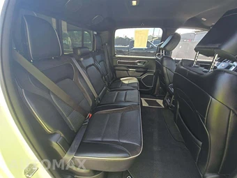 2023 Ram 1500 Laramie Crew Cab Short Bed - miniatura 16