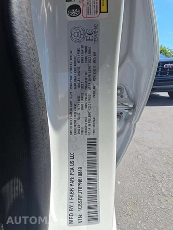 2023 Ram 1500 Laramie Crew Cab Short Bed - miniatura 5