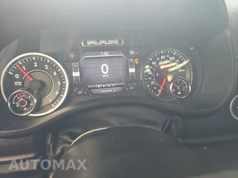 2023 Ram 1500 Laramie Crew Cab Short Bed - miniatura 12