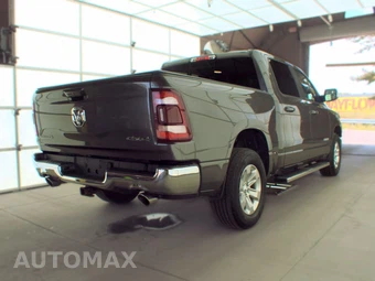 2023 Ram 1500 Laramie Crew Cab Short Bed - miniatura 4