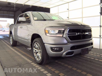 2023 Ram 1500 Laramie Crew Cab Short Bed - miniatura 3