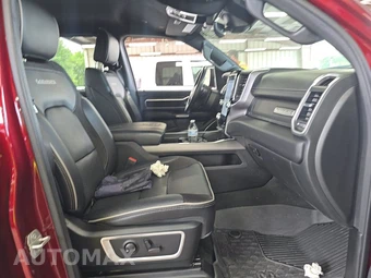 2023 Ram 1500 Laramie Crew Cab Short Bed - miniatura 8