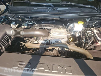 2023 Ram 1500 Laramie Crew Cab Short Bed - miniatura 15