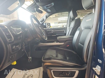 2023 Ram 1500 Laramie Crew Cab Short Bed - miniatura 7