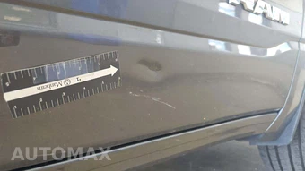 2023 Ram 1500 Laramie Crew Cab Short Bed - miniatura 34