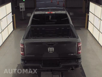 2023 Ram 1500 Laramie Crew Cab Short Bed - miniatura 5