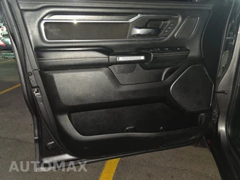 2023 Ram 1500 Laramie Crew Cab Short Bed - miniatura 9