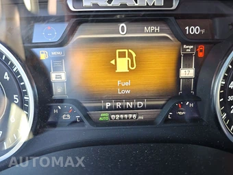 2023 Ram 1500 Laramie Crew Cab Short Bed - miniatura 12