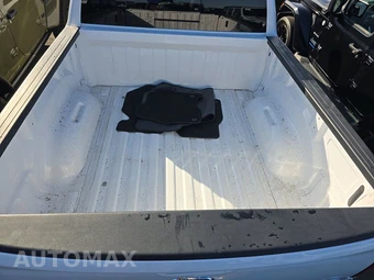 2023 Ram 1500 Laramie Crew Cab Short Bed - miniatura 16