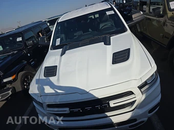 2023 Ram 1500 Laramie Crew Cab Short Bed - miniatura 2