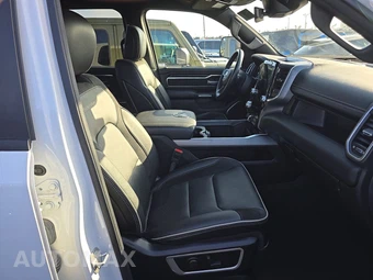 2023 Ram 1500 Laramie Crew Cab Short Bed - miniatura 8