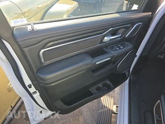 2023 Ram 1500 Laramie Crew Cab Short Bed - miniatura 9