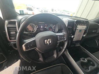 2023 Ram 1500 Laramie Crew Cab Short Bed - miniatura 10