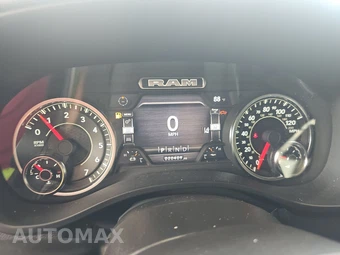 2023 Ram 1500 Laramie Crew Cab Short Bed - miniatura 12