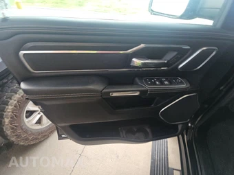 2023 Ram 1500 Laramie Crew Cab Short Bed - miniatura 9