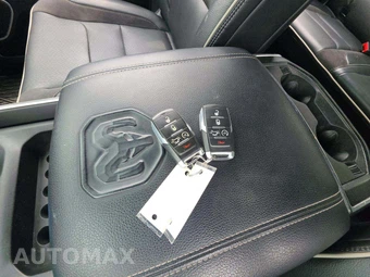 2023 Ram 1500 Laramie Crew Cab Short Bed - miniatura 8