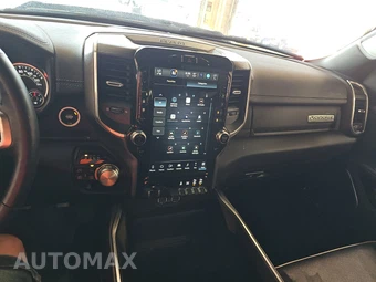 2023 Ram 1500 Laramie Crew Cab Short Bed - miniatura 11