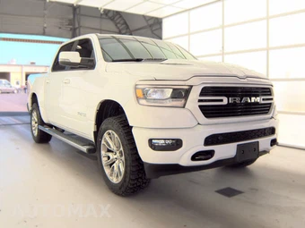 2023 Ram 1500 Laramie Crew Cab Short Bed - miniatura 3