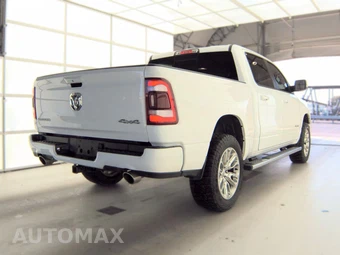 2023 Ram 1500 Laramie Crew Cab Short Bed - miniatura 4