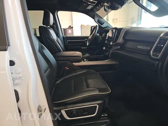 2023 Ram 1500 Laramie Crew Cab Short Bed - miniatura 8