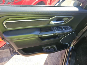 2023 Ram 1500 Laramie Crew Cab Short Bed - miniatura 9