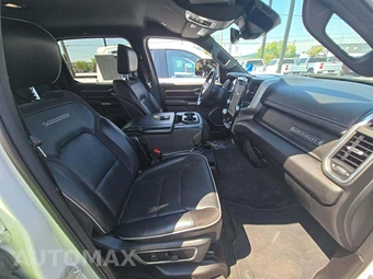 2023 Ram 1500 Laramie Crew Cab Short Bed - miniatura 18