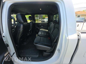 2023 Ram 1500 Laramie Crew Cab Short Bed - miniatura 10