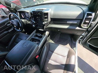 2023 Ram 1500 Laramie Crew Cab Short Bed - miniatura 16