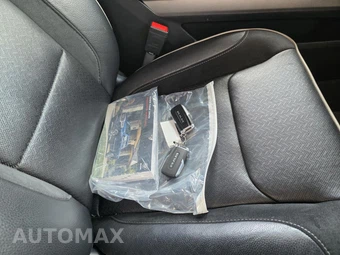 2023 Ram 1500 Laramie Crew Cab Short Bed - miniatura 13