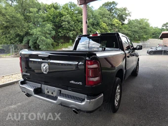 2023 Ram 1500 Laramie Crew Cab Short Bed - miniatura 2