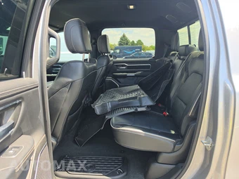 2023 Ram 1500 Laramie Crew Cab Short Bed - miniatura 13