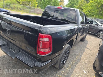 2023 Ram 1500 Laramie Crew Cab Short Bed - miniatura 4