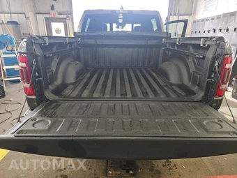 2023 Ram 1500 Laramie Crew Cab Short Bed - miniatura 16