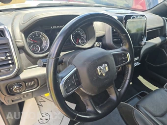 2023 Ram 1500 Laramie Crew Cab Short Bed - miniatura 10