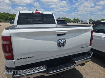 2023 Ram 1500 Laramie Crew Cab Short Bed - miniatura 5